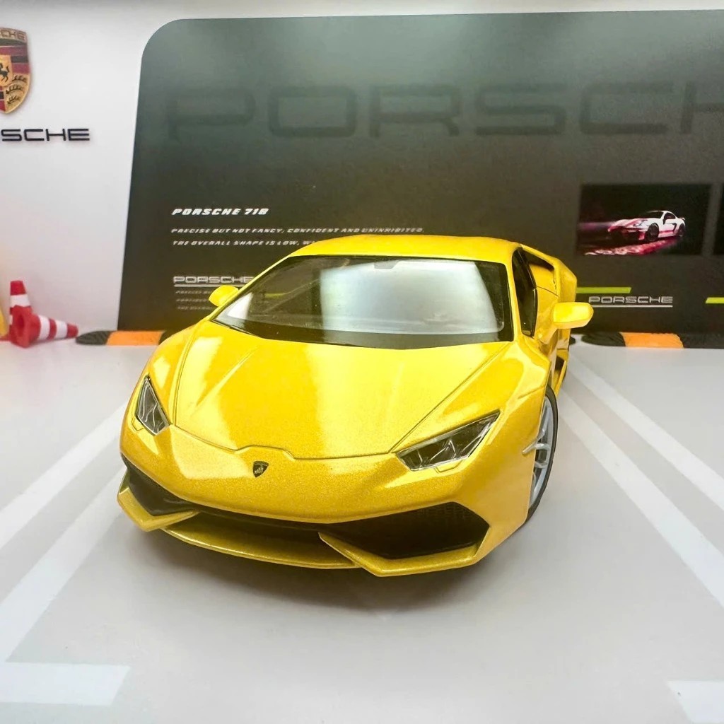 Mô hình xe Lamborghini Huracan LP610-4 tỉ lệ 1:24 hãng Welly