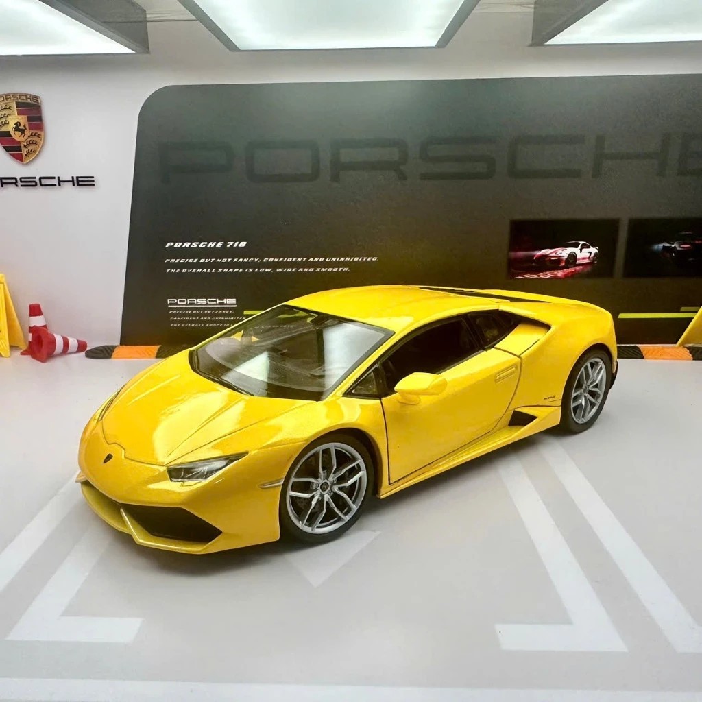 Mô hình xe Lamborghini Huracan LP610-4 tỉ lệ 1:24 hãng Welly
