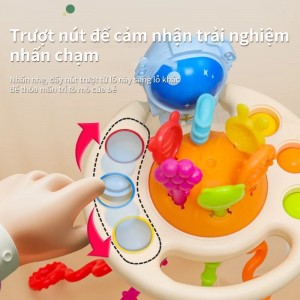 Flying Saucer Shaped Silicone Teething Toy for Babies, Handheld Pull String Toy in the Shape of an Astronaut or Duck for Babies